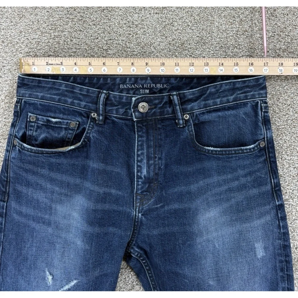 Banana Republic Slim Leg Jean in Westfall Men's 33x30‎ Blue Whiskered Distressed